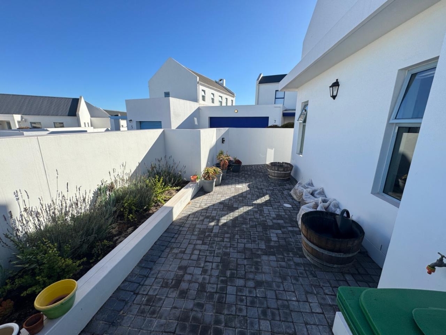 3 Bedroom Property for Sale in Blue Lagoon Western Cape
